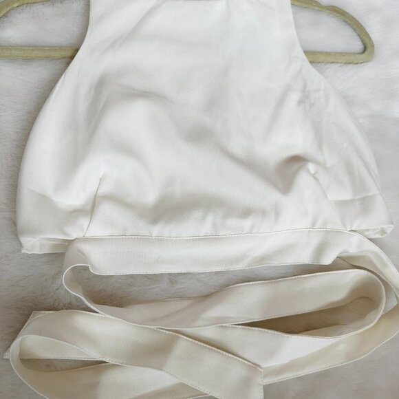 NWT Abaday New Cream Women's Cut Out Crop Top Size Small - Picture 2 of 3